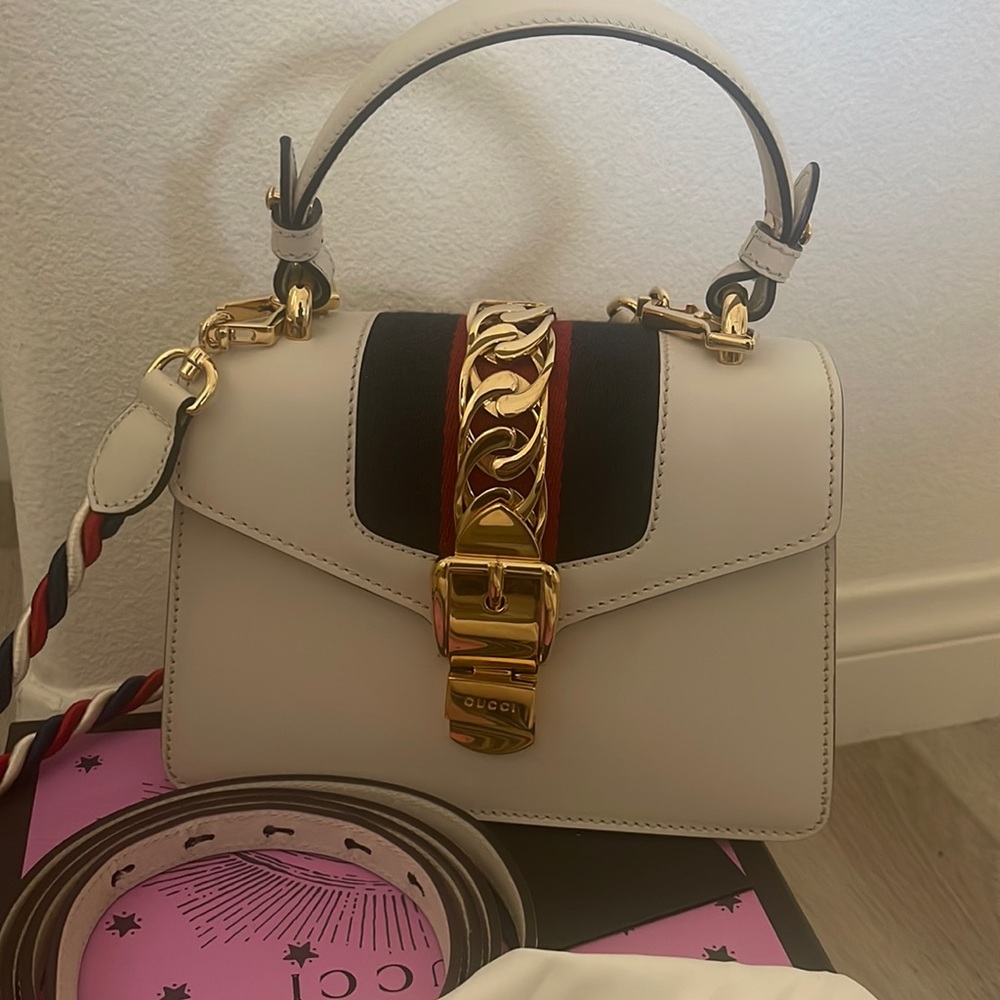 Small Gucci handbag
